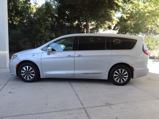 used 2022 Chrysler Pacifica Hybrid car, priced at $32,500