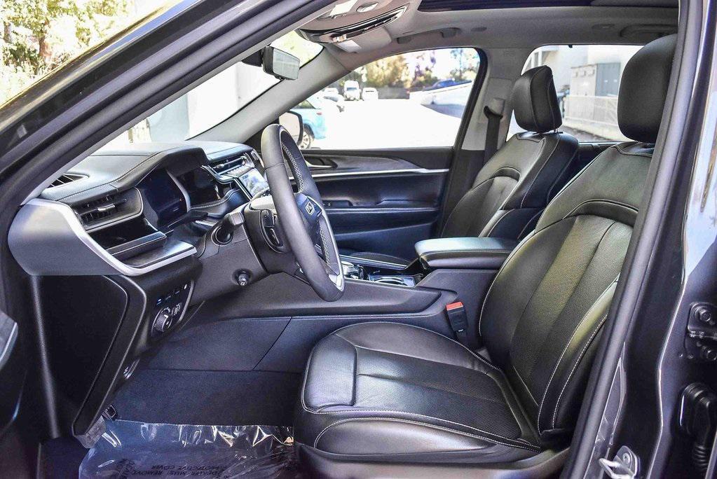 used 2022 Jeep Grand Cherokee 4xe car, priced at $29,995