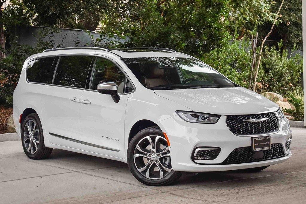 new 2026 Chrysler Pacifica car, priced at $61,440