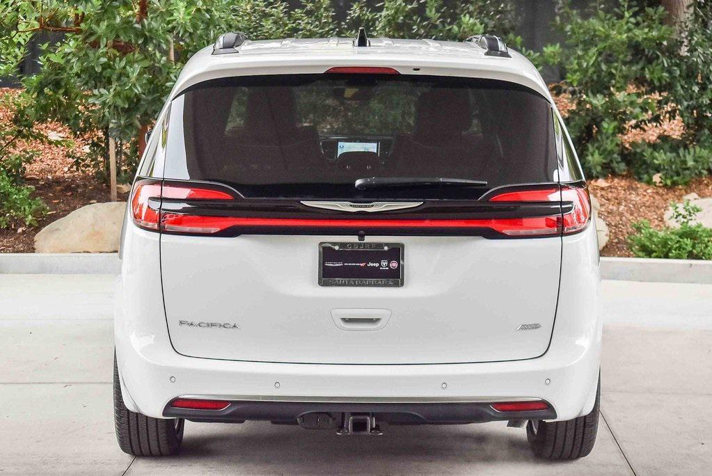 new 2026 Chrysler Pacifica car, priced at $61,440