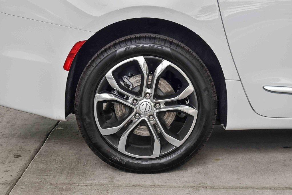 new 2026 Chrysler Pacifica car, priced at $61,440