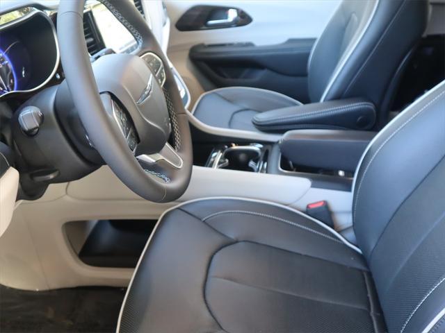 new 2023 Chrysler Pacifica car, priced at $48,995
