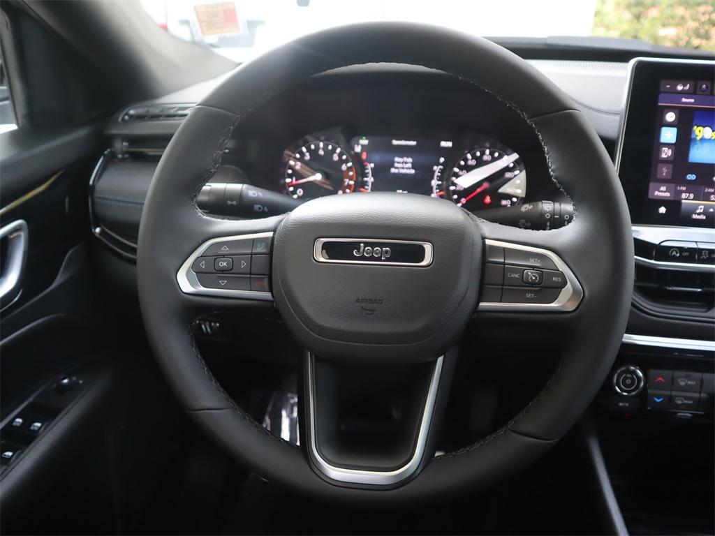 new 2025 Jeep Compass car, priced at $28,760