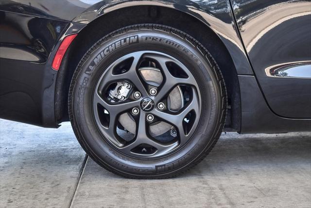used 2023 Chrysler Pacifica Hybrid car, priced at $32,500