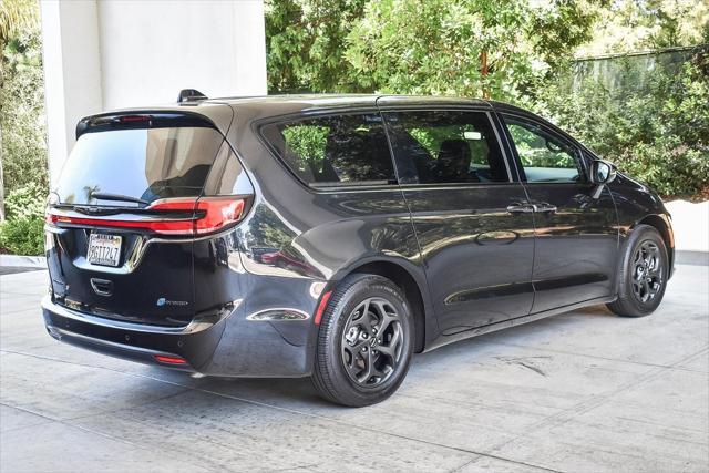 used 2023 Chrysler Pacifica Hybrid car, priced at $32,500