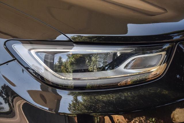 used 2023 Chrysler Pacifica Hybrid car, priced at $32,500