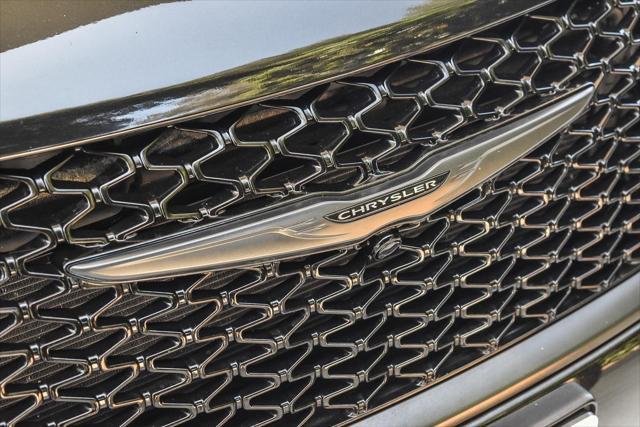 used 2023 Chrysler Pacifica Hybrid car, priced at $32,500