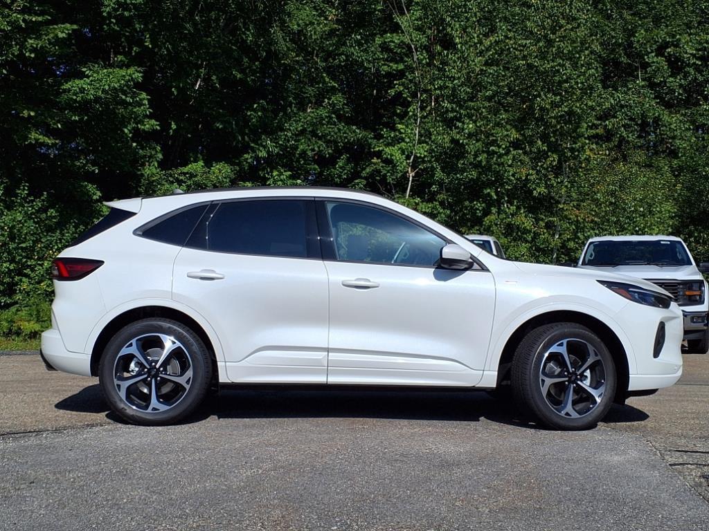 new 2025 Ford Escape car, priced at $36,975