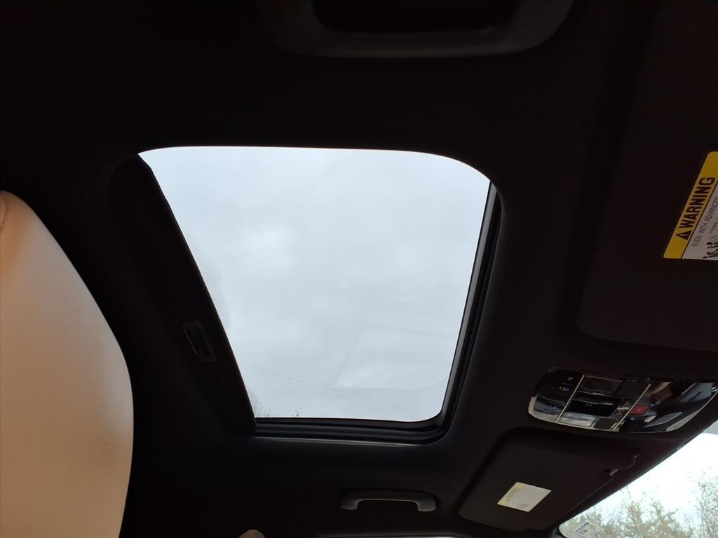 used 2025 Hyundai Santa Fe car, priced at $37,791