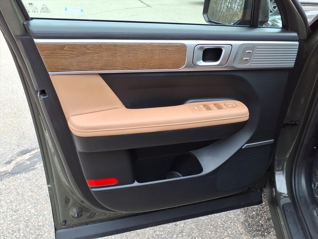 used 2025 Hyundai Santa Fe car, priced at $37,791