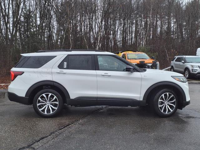 new 2025 Ford Explorer car, priced at $44,711