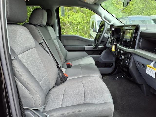 new 2025 Ford F-250 car, priced at $54,930