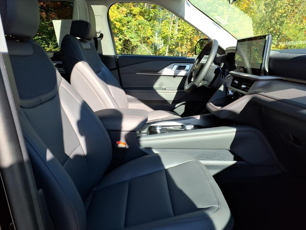 new 2025 Ford Explorer car, priced at $49,255