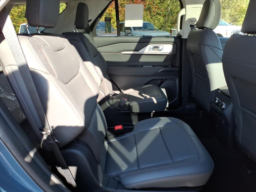 new 2025 Ford Explorer car, priced at $49,950