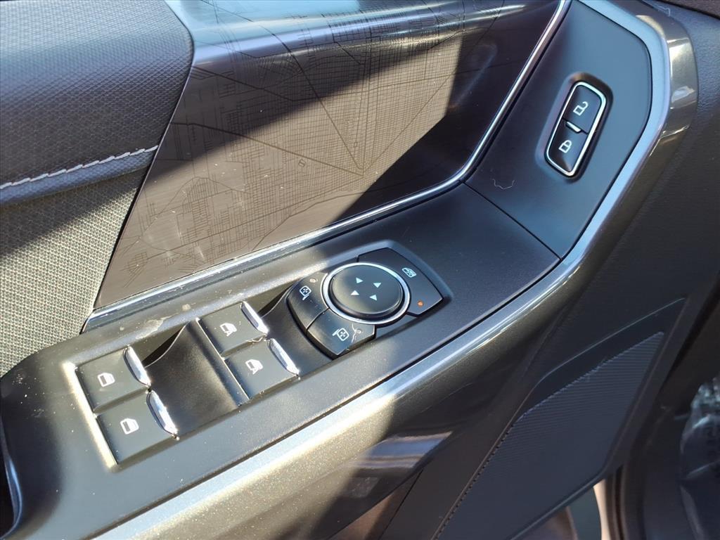 used 2023 Ford F-150 car, priced at $37,494