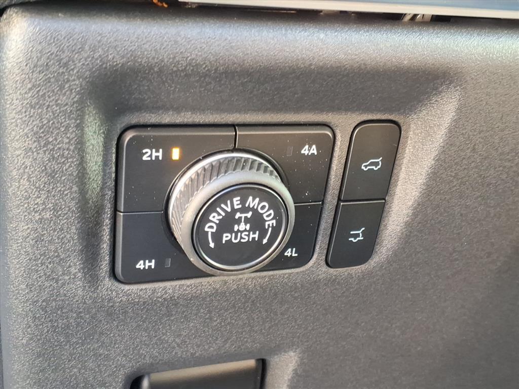 new 2025 Ford Expedition car, priced at $83,040