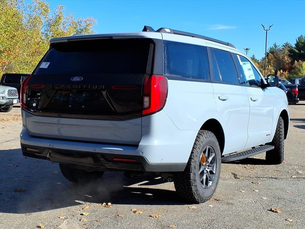 new 2025 Ford Expedition car, priced at $83,040