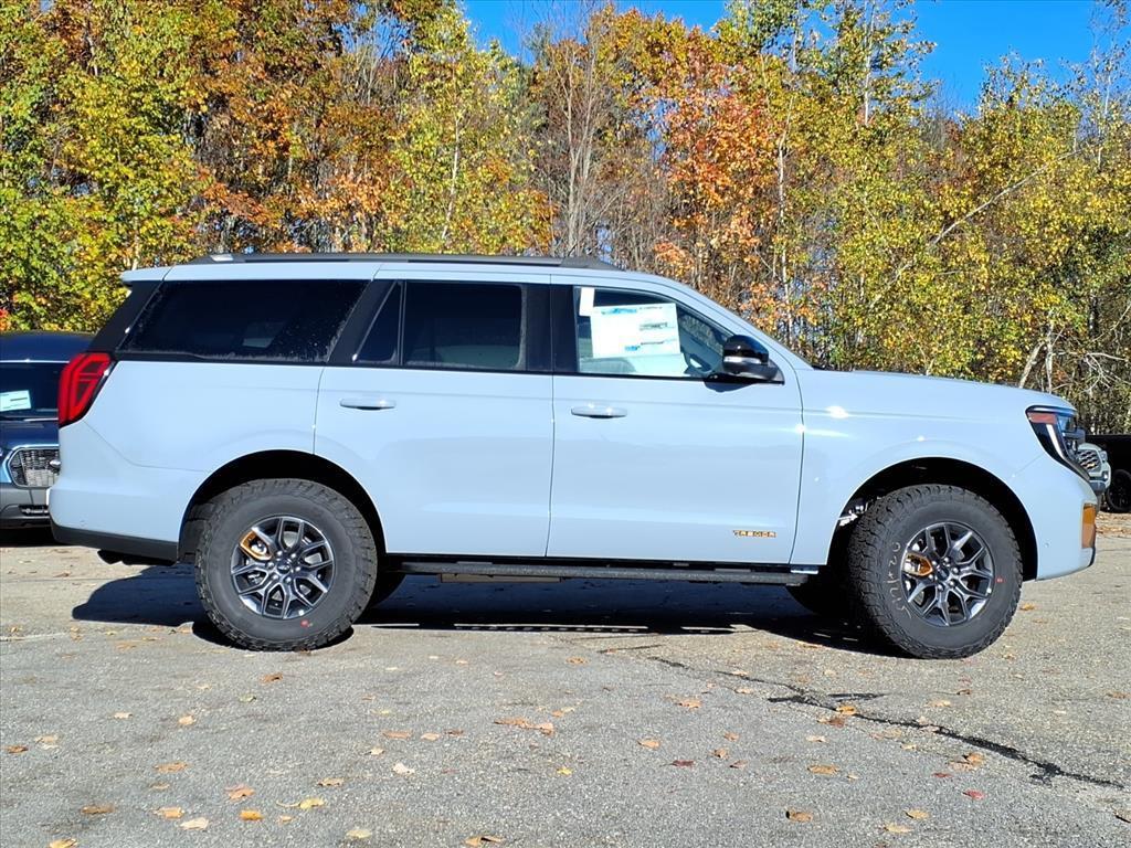 new 2025 Ford Expedition car, priced at $83,040