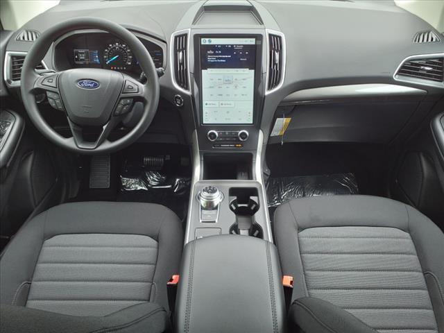new 2024 Ford Edge car, priced at $39,078
