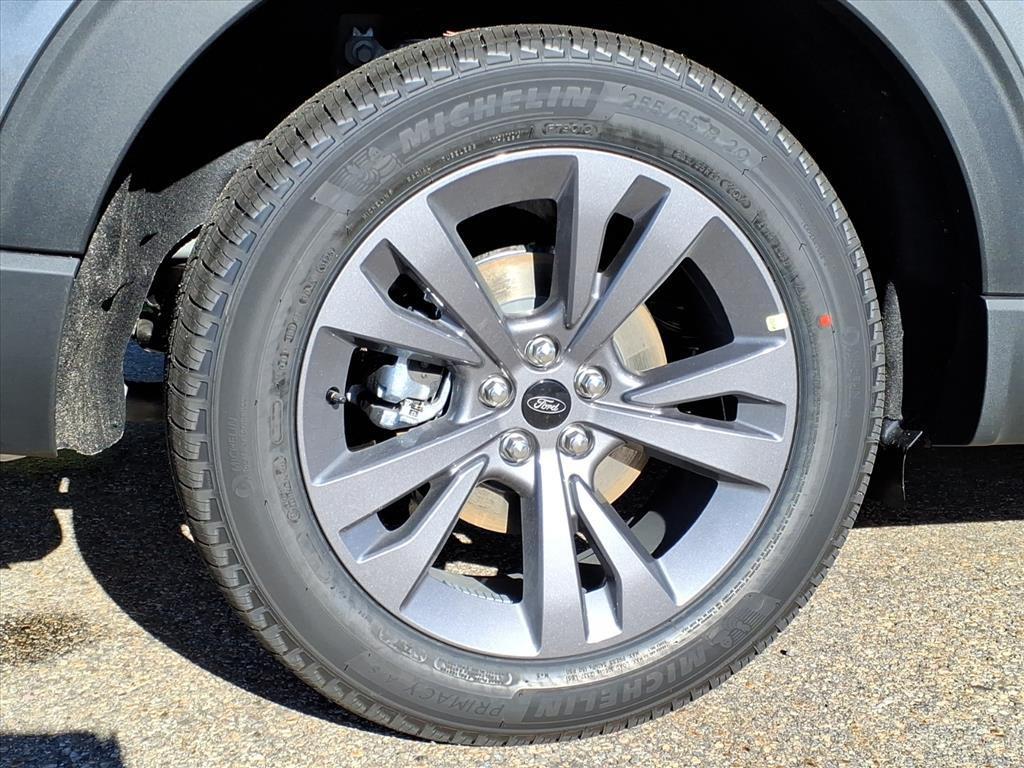 new 2025 Ford Explorer car, priced at $49,455