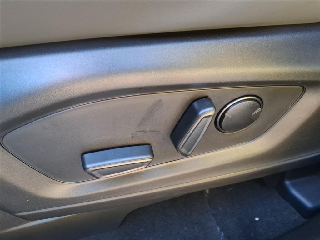 new 2025 Ford Explorer car, priced at $49,455