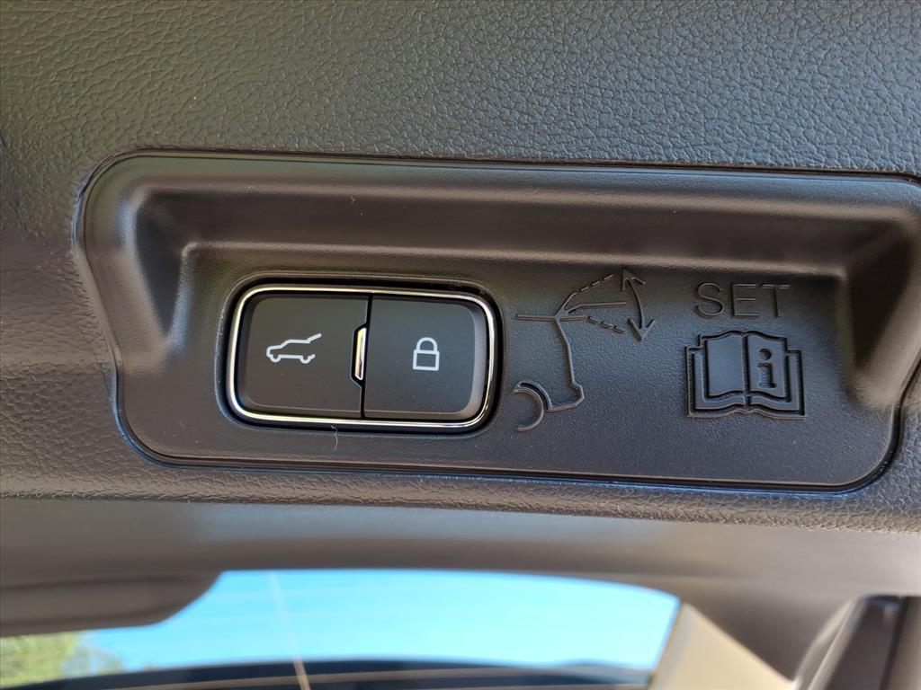 new 2025 Ford Explorer car, priced at $49,455