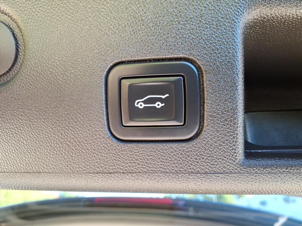 used 2022 Chevrolet Equinox car, priced at $21,500