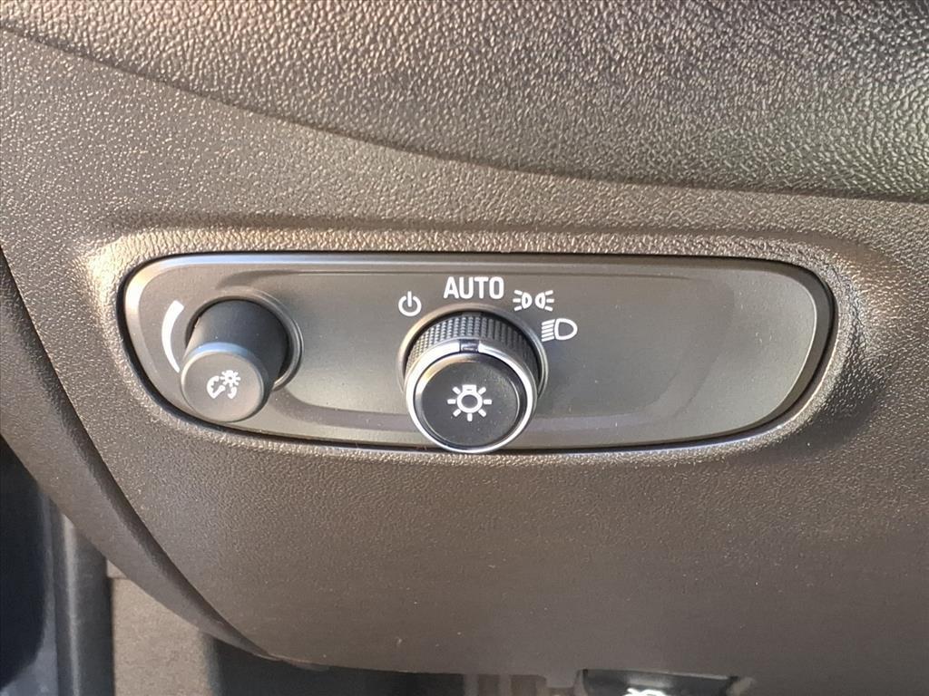 used 2022 Chevrolet Equinox car, priced at $21,500