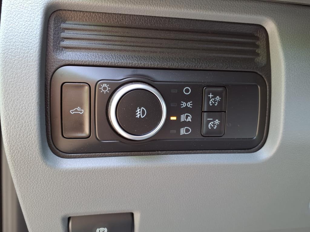 new 2025 Ford F-250 car, priced at $55,850