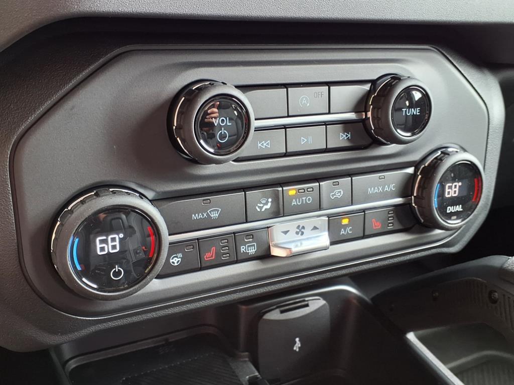 new 2025 Ford Bronco car, priced at $60,755