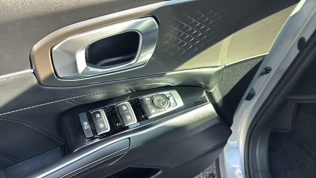 used 2021 Kia Sorento car, priced at $20,089