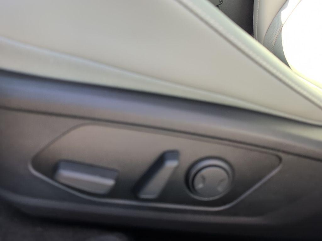 new 2025 Hyundai ELANTRA HEV car, priced at $28,583