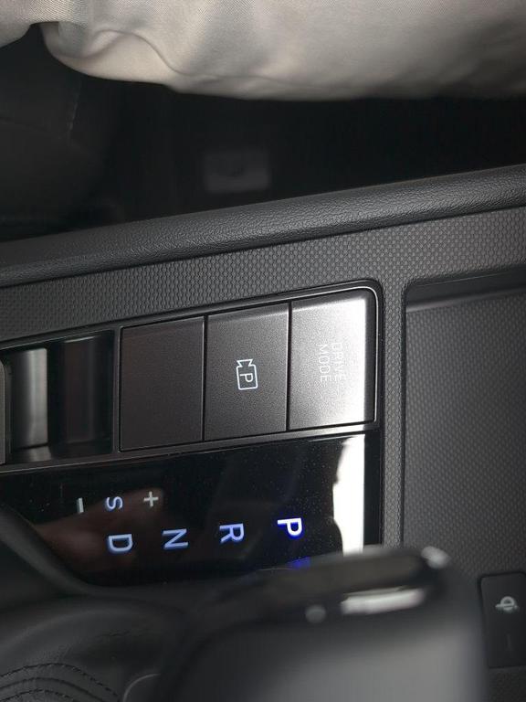 new 2025 Hyundai ELANTRA HEV car, priced at $26,066