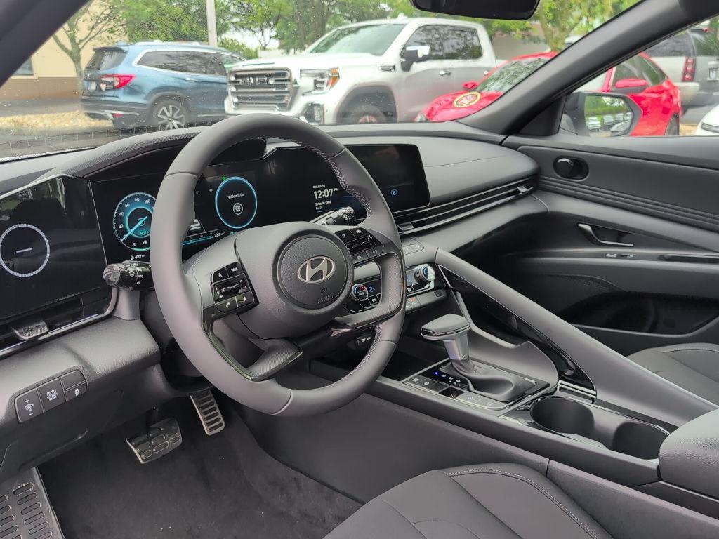 new 2025 Hyundai ELANTRA HEV car, priced at $26,066