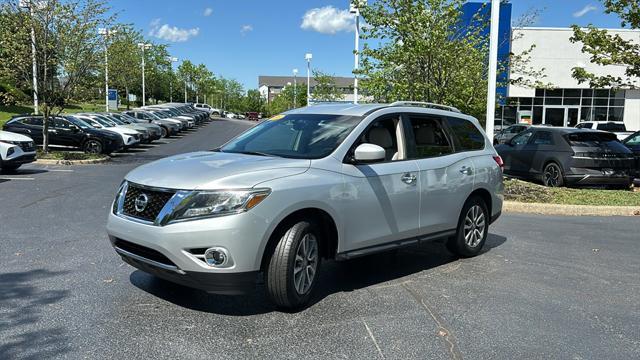 used 2016 Nissan Pathfinder car, priced at $14,425