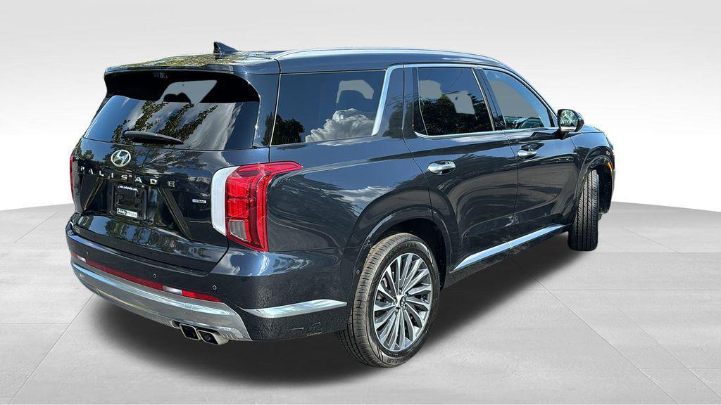 used 2024 Hyundai Palisade car, priced at $38,616