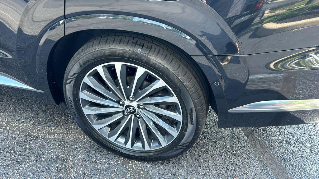 used 2024 Hyundai Palisade car, priced at $38,616