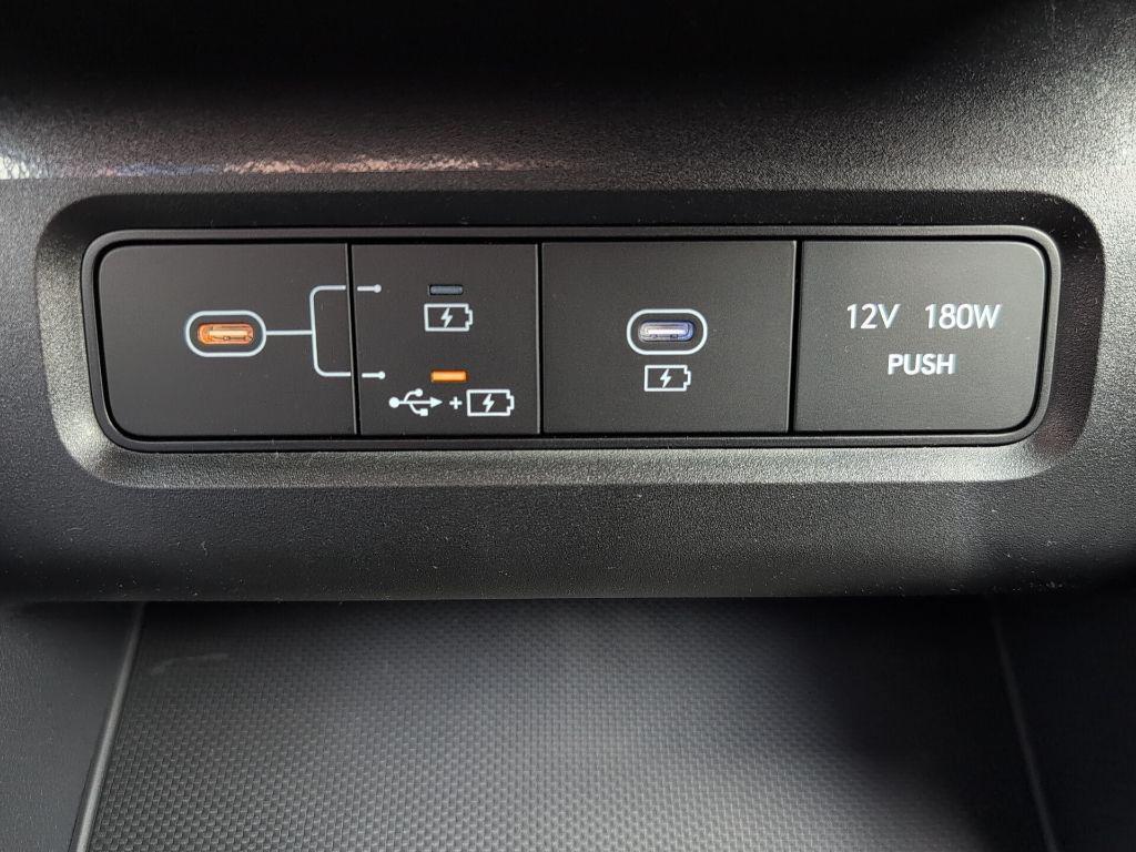 new 2025 Hyundai TUCSON Hybrid car, priced at $34,135