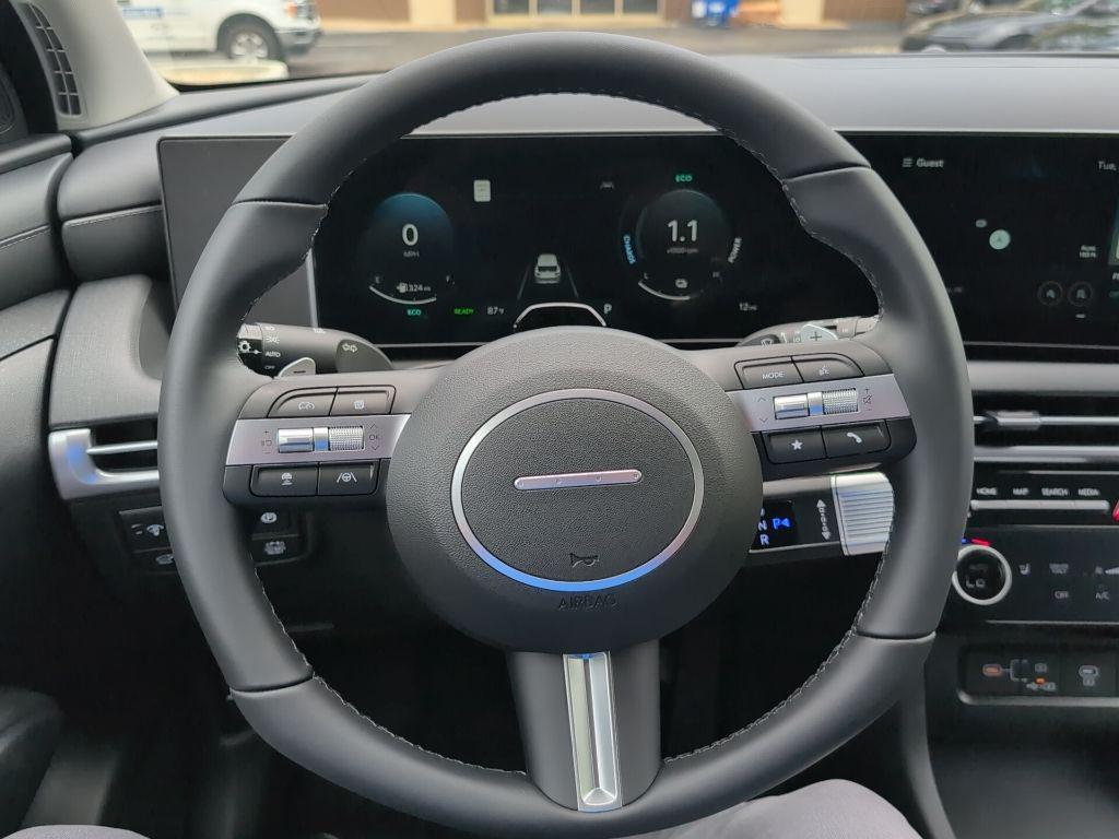 new 2025 Hyundai TUCSON Hybrid car, priced at $34,135