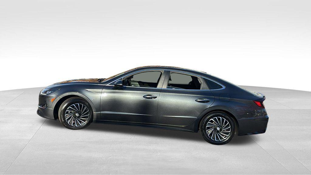 used 2021 Hyundai Sonata car, priced at $17,644