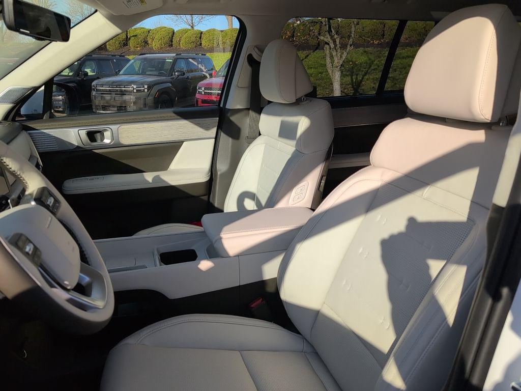 new 2025 Hyundai SANTA FE HEV car, priced at $47,181