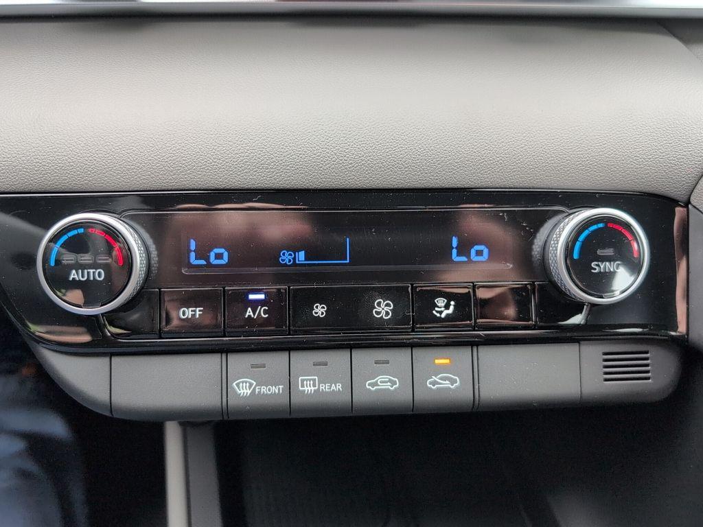 new 2025 Hyundai Elantra car, priced at $23,416