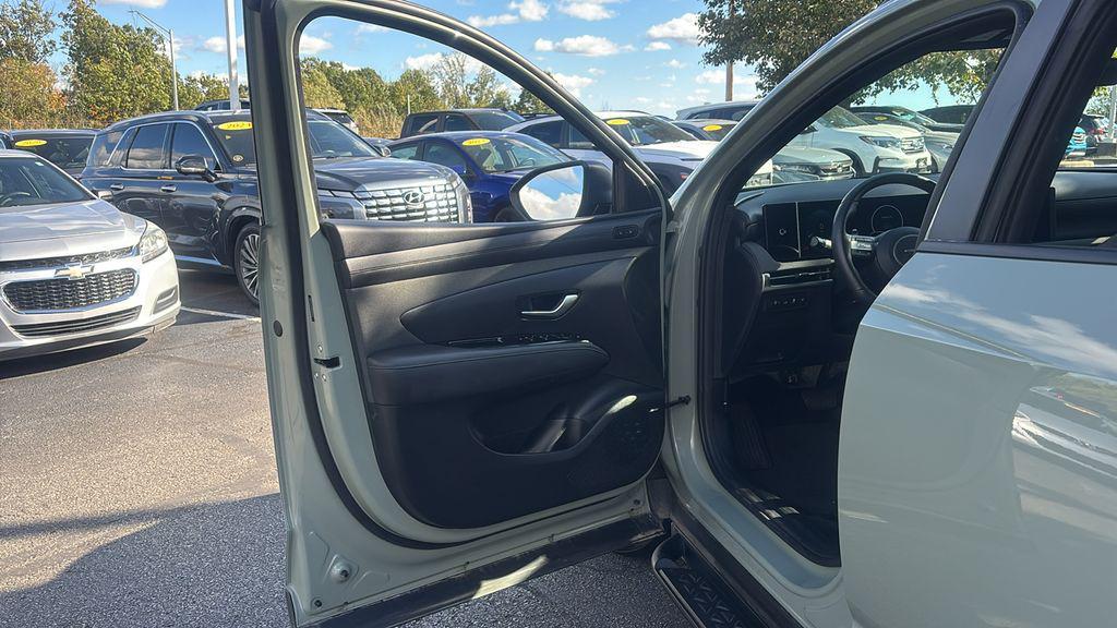 used 2025 Hyundai SANTA CRUZ car, priced at $37,541