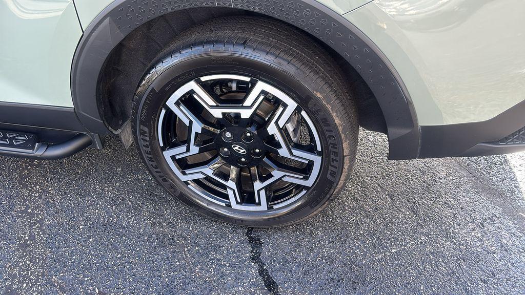 used 2025 Hyundai SANTA CRUZ car, priced at $37,541