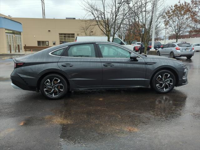 new 2025 Hyundai Sonata car, priced at $29,564