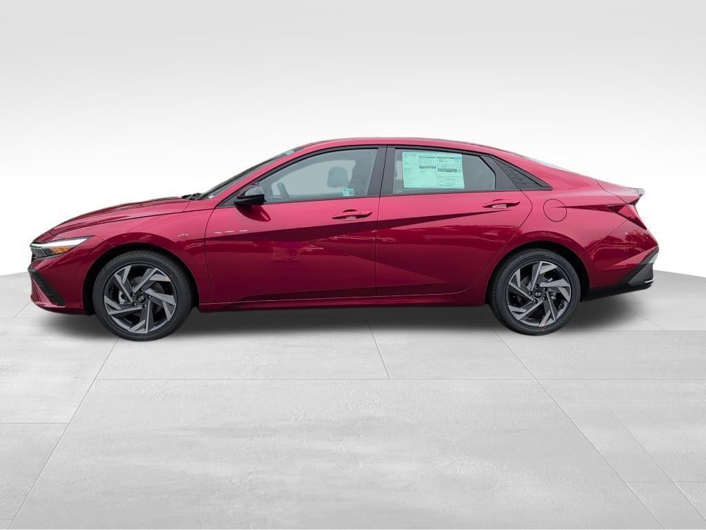 new 2025 Hyundai ELANTRA HEV car, priced at $26,338
