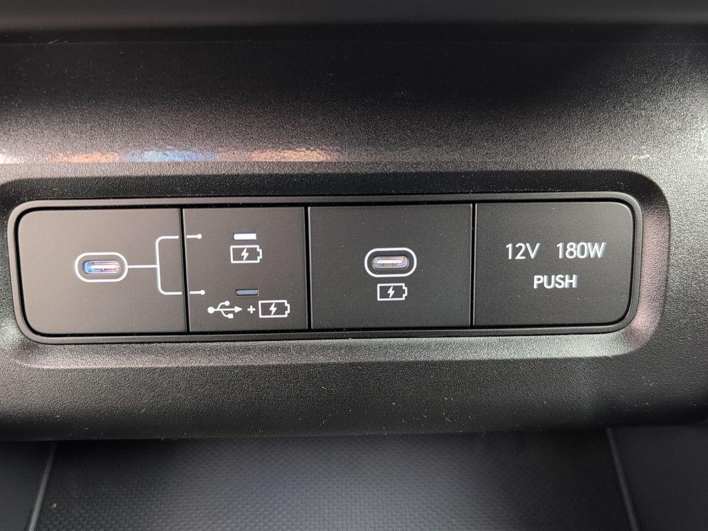 new 2025 Hyundai TUCSON Hybrid car, priced at $34,135