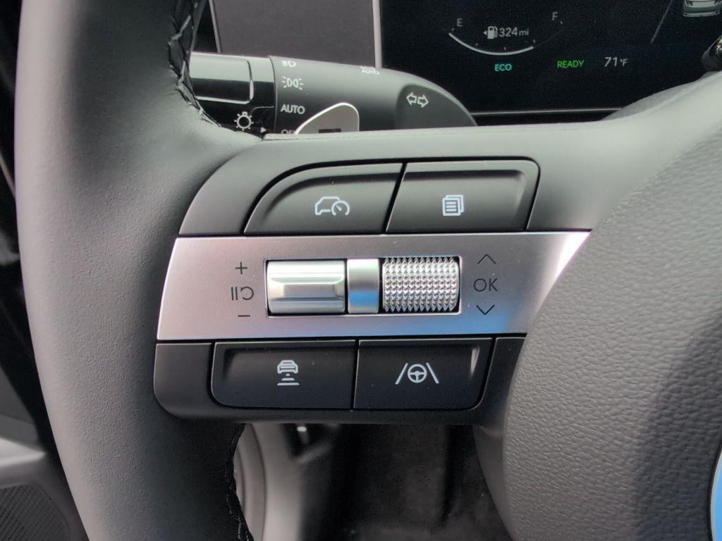 new 2025 Hyundai TUCSON Hybrid car, priced at $34,135