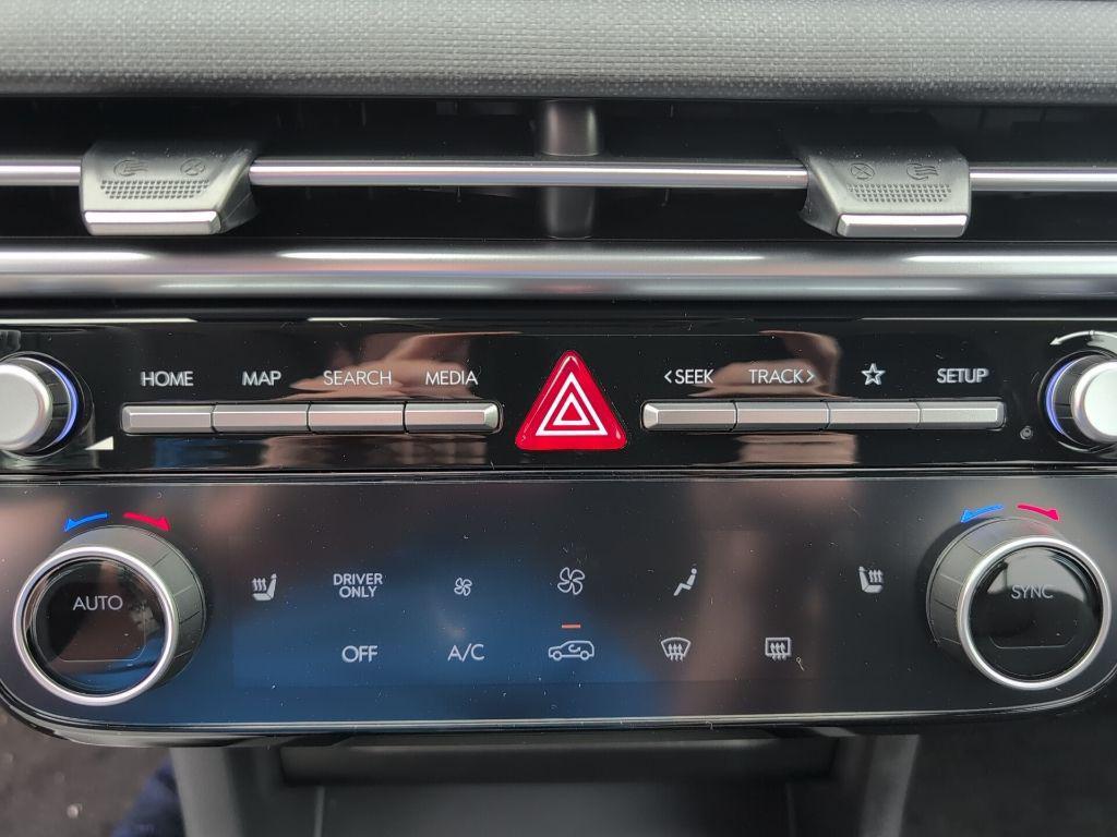 new 2025 Hyundai TUCSON Hybrid car, priced at $34,135