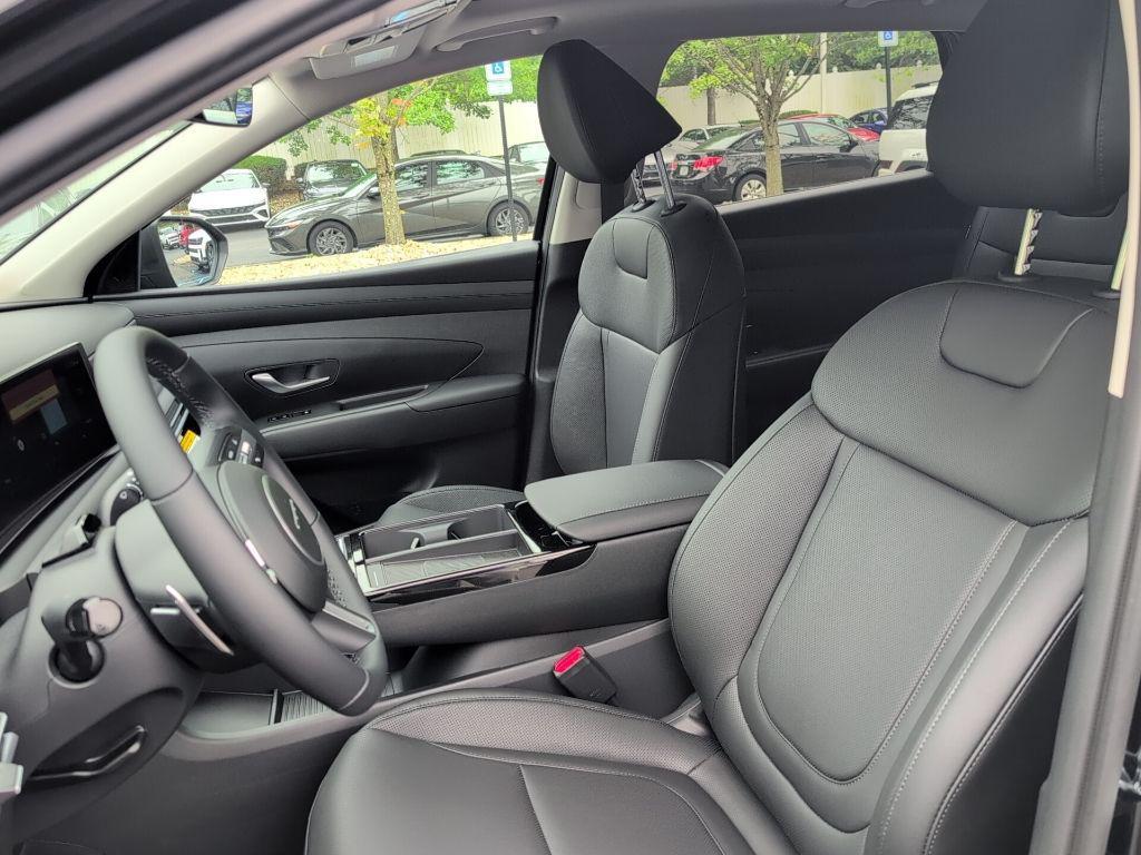 new 2025 Hyundai TUCSON Hybrid car, priced at $34,135